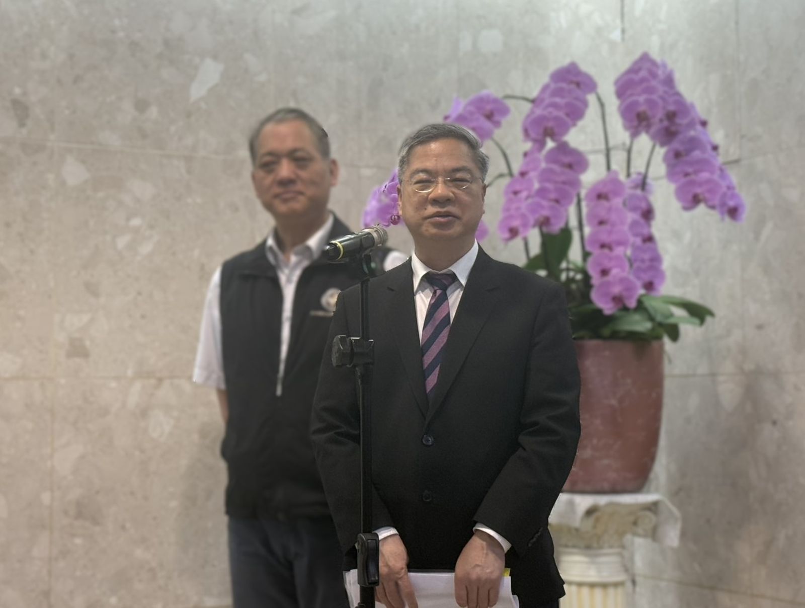 塑膠袋荒經濟部找業者面對面拆彈 龔明鑫:缺貨處快速調度並將啟動5000噸平價專案