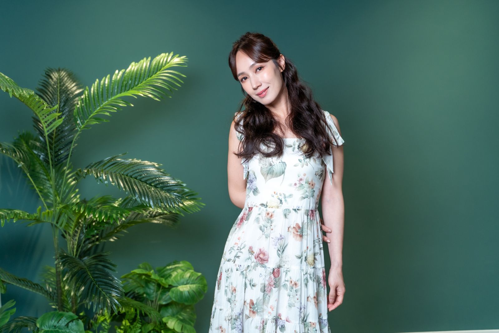 小薰瘦出尖下巴被問整型　抖男友鄭仁碩口讚體正直