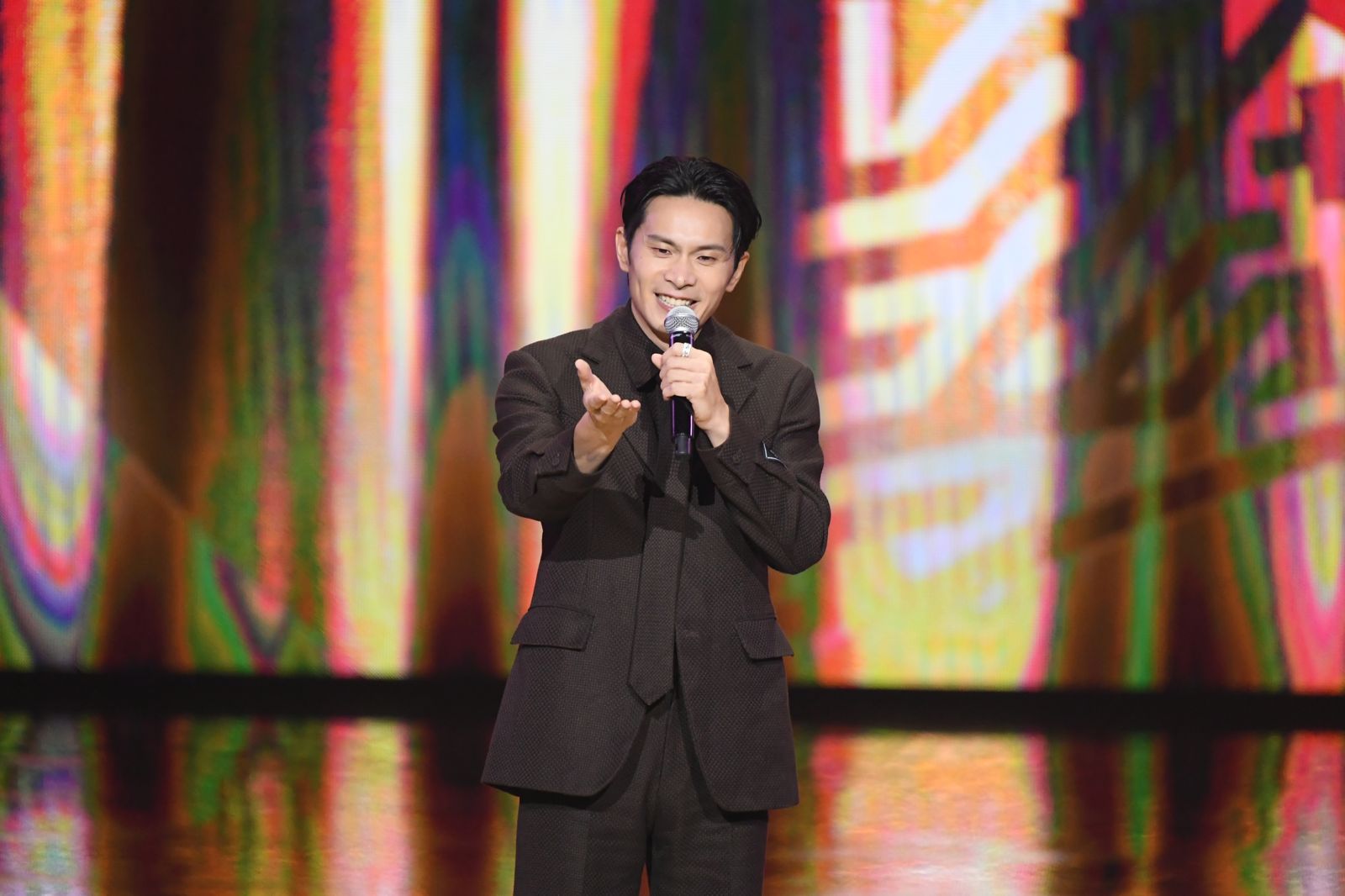 姚淳耀為金鐘60前導影片獻聲。三立提供