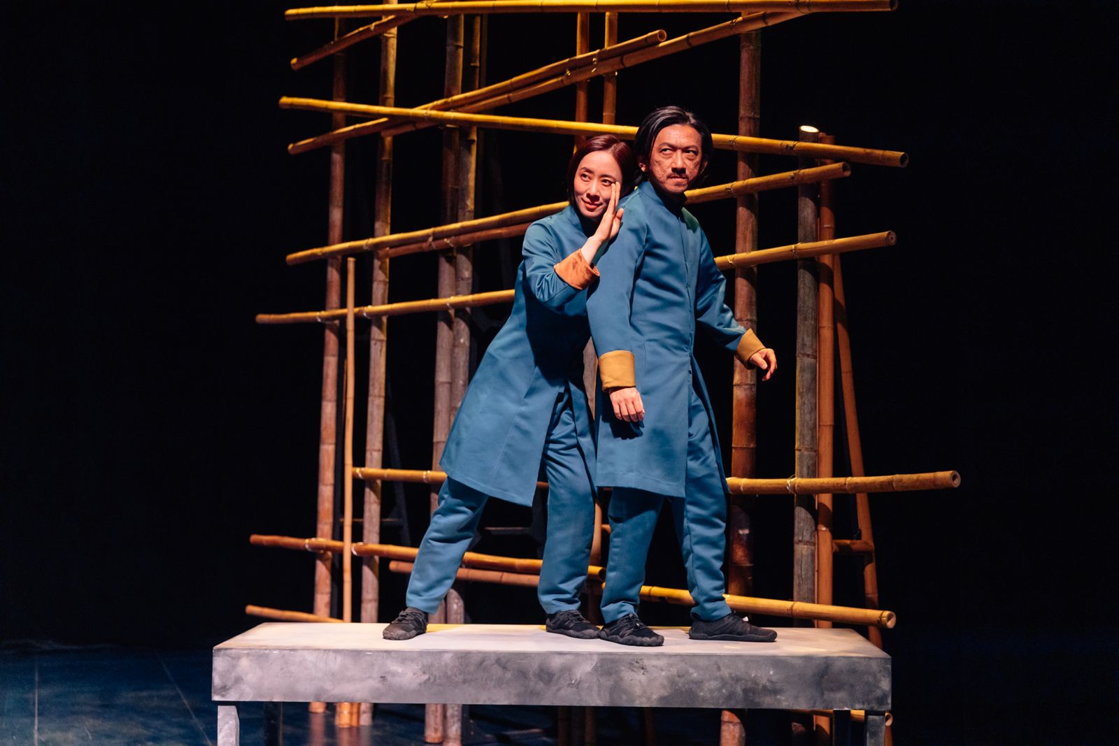 台北戲劇獎雙料大贏家!《鬼托邦》致敬港式驅魔片 借鏡「二鬼爭屍」重演升級