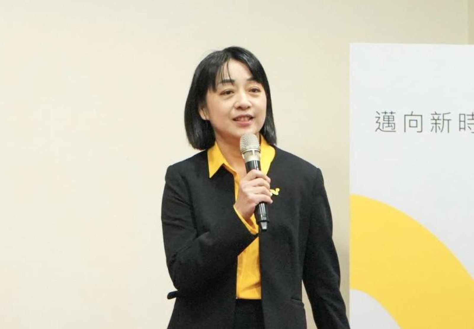 綠營高層擬找王婉諭選新竹縣長?時代力量未否認:審慎評估中