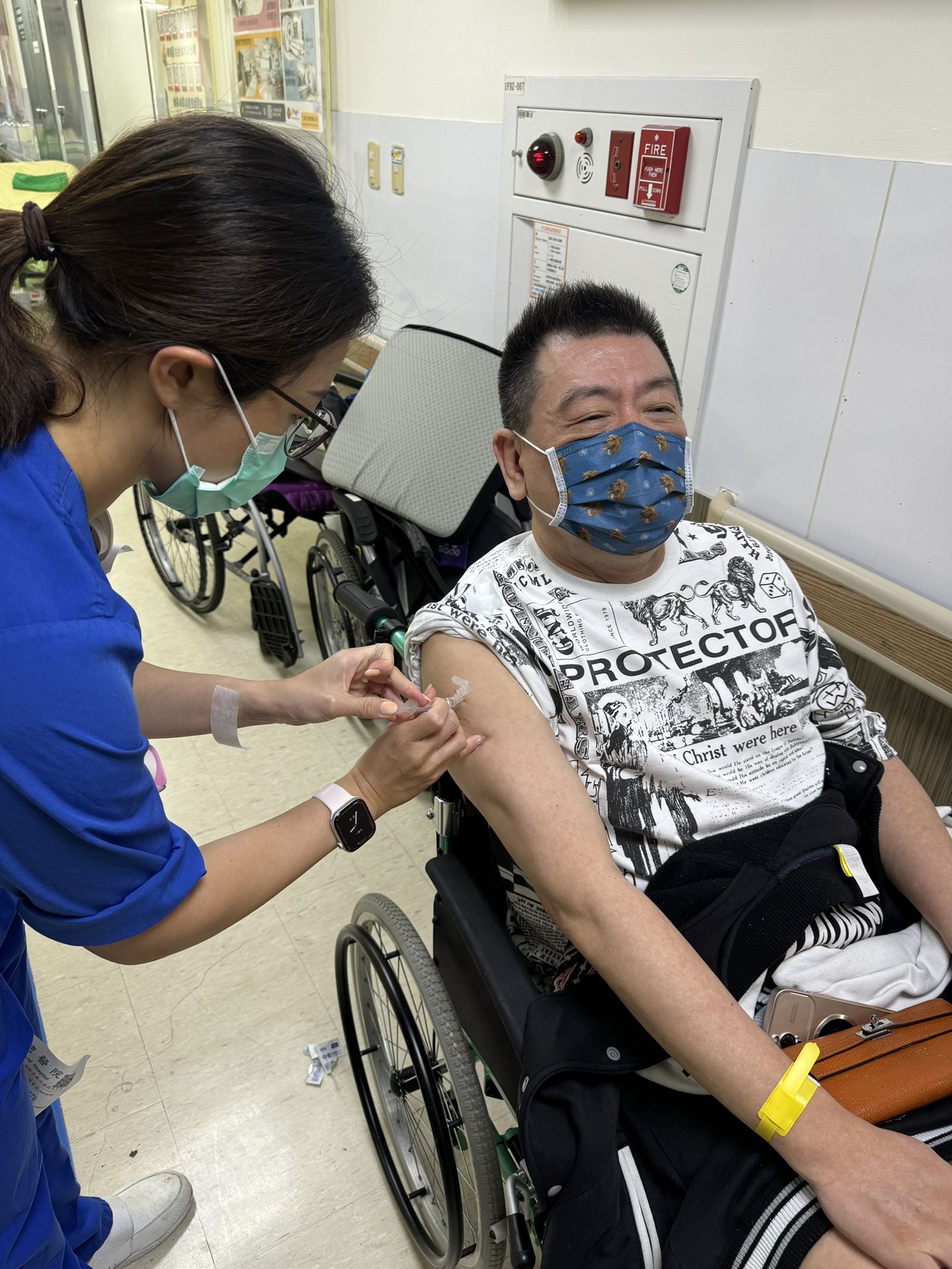 孫德榮看起來十分虛弱。孫德榮提供