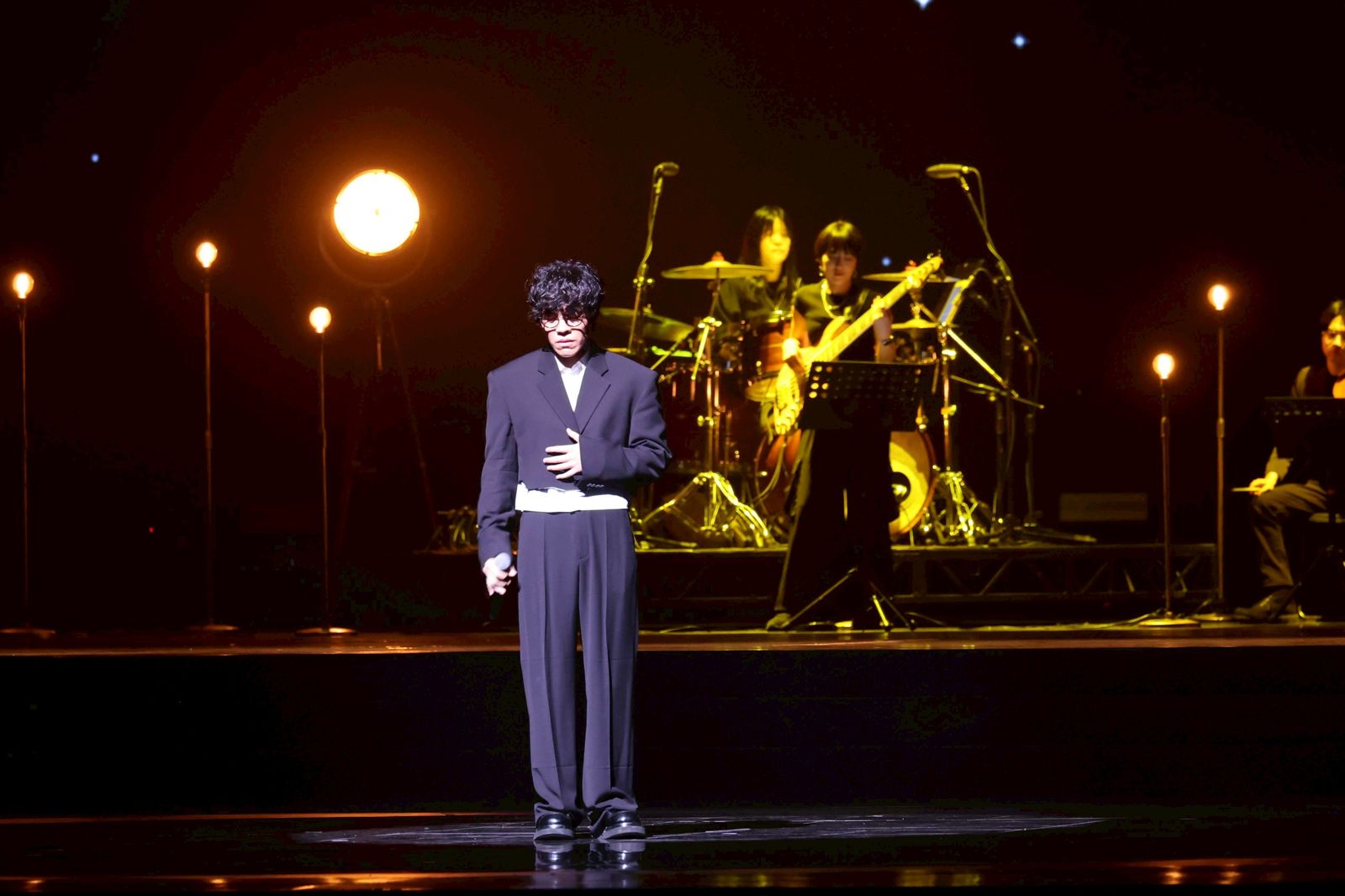 方大同入夢肯定hito演出　盧廣仲重編好友經典曲「一直哭」　