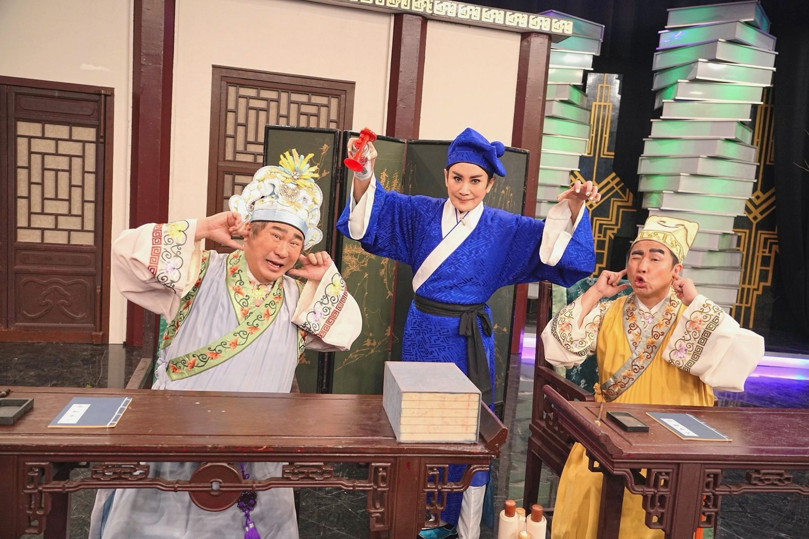 陳亞蘭突走向胡瓜「吻下去」 歐漢聲害羞到摀眼睛:以為40幾歲看不到這畫面了