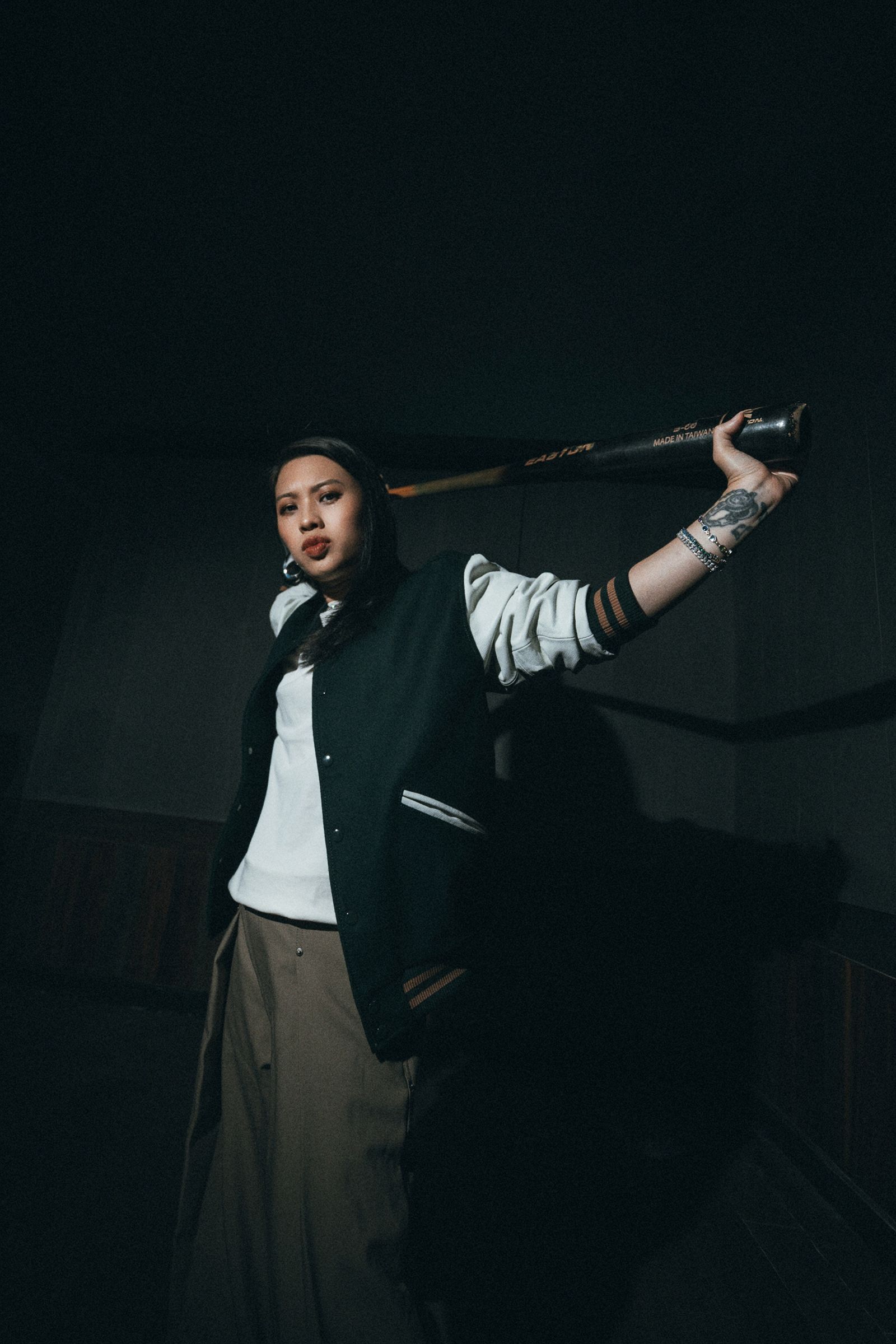 葛仲珊的新單曲〈全壘打〉邀來體育主播徐展元合作。索尼音樂提供