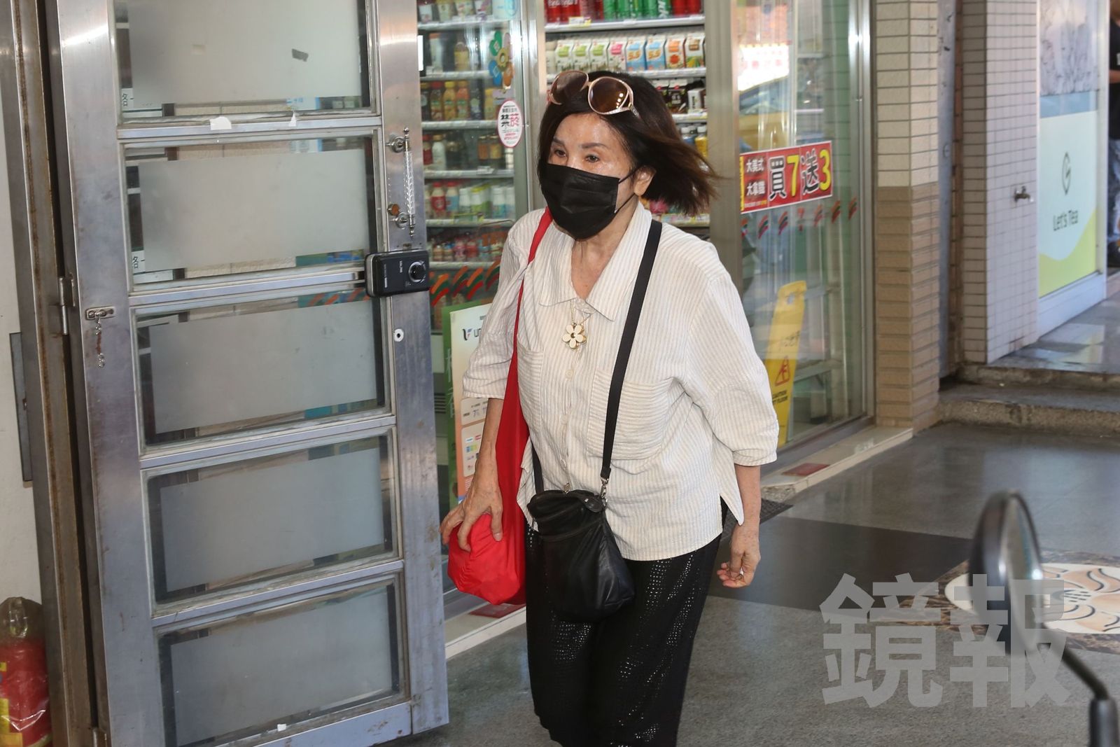 恬娃也來到現場追悼。李鍾泉攝
