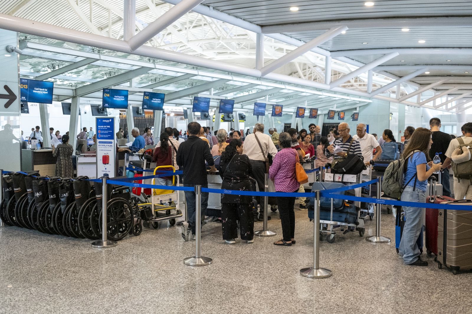 美以空襲伊朗!台客滯留杜拜「吃火鍋一餐噴8千」旅平險不賠 阿聯政府霸氣宣布費用全買單