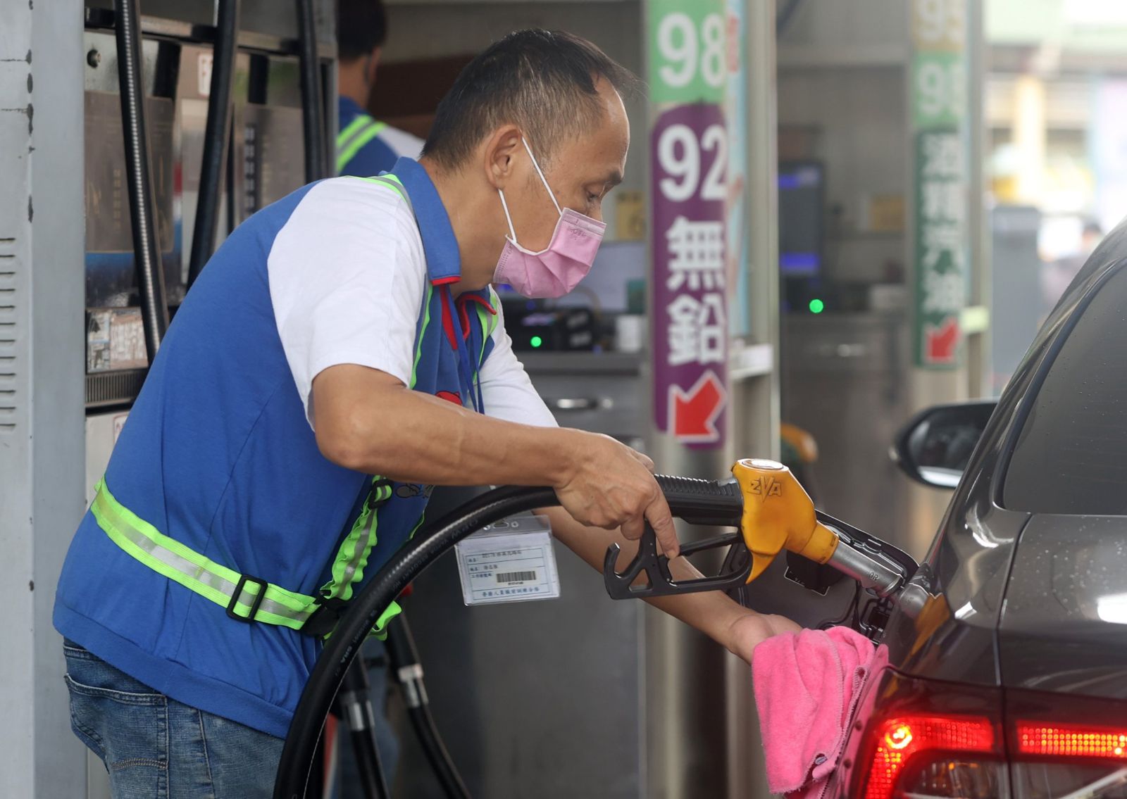 汽柴油雙飆創12年來新高　高油價將從加油站一路燒進你我生活
