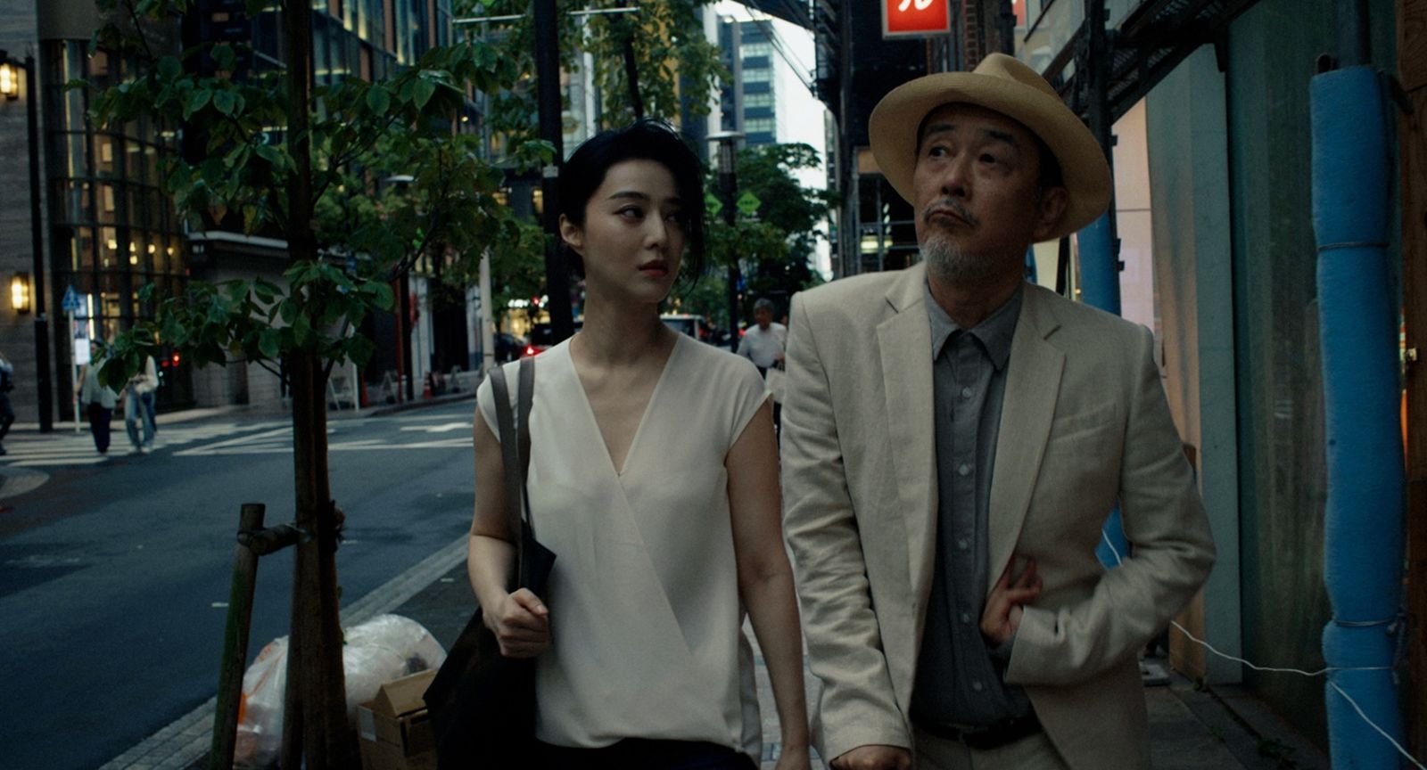 由范冰冰與Lily Franky演出《瘋癲老人日記》,刻畫照護關係中的肉體慾念挑戰道德尺度。圖/金馬執委會