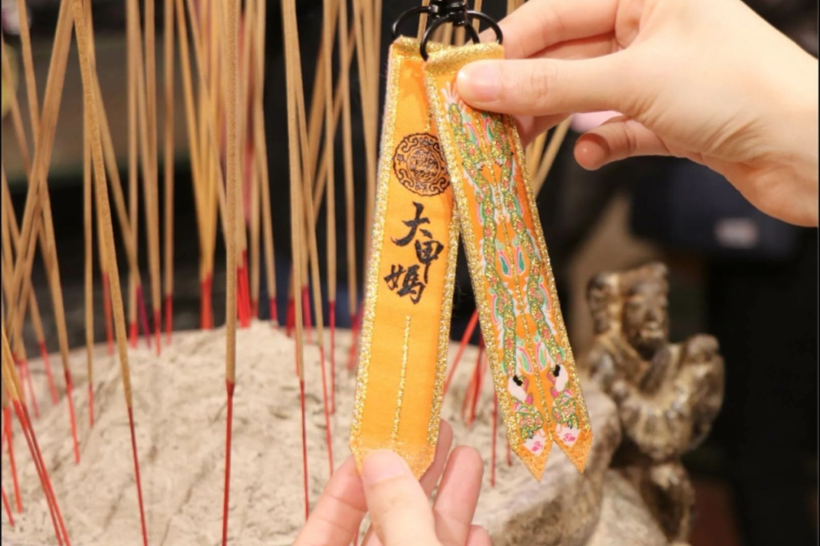 平安符別亂丟！犯忌恐招業力「福氣全沒」　2招讓神明歡喜又補好運