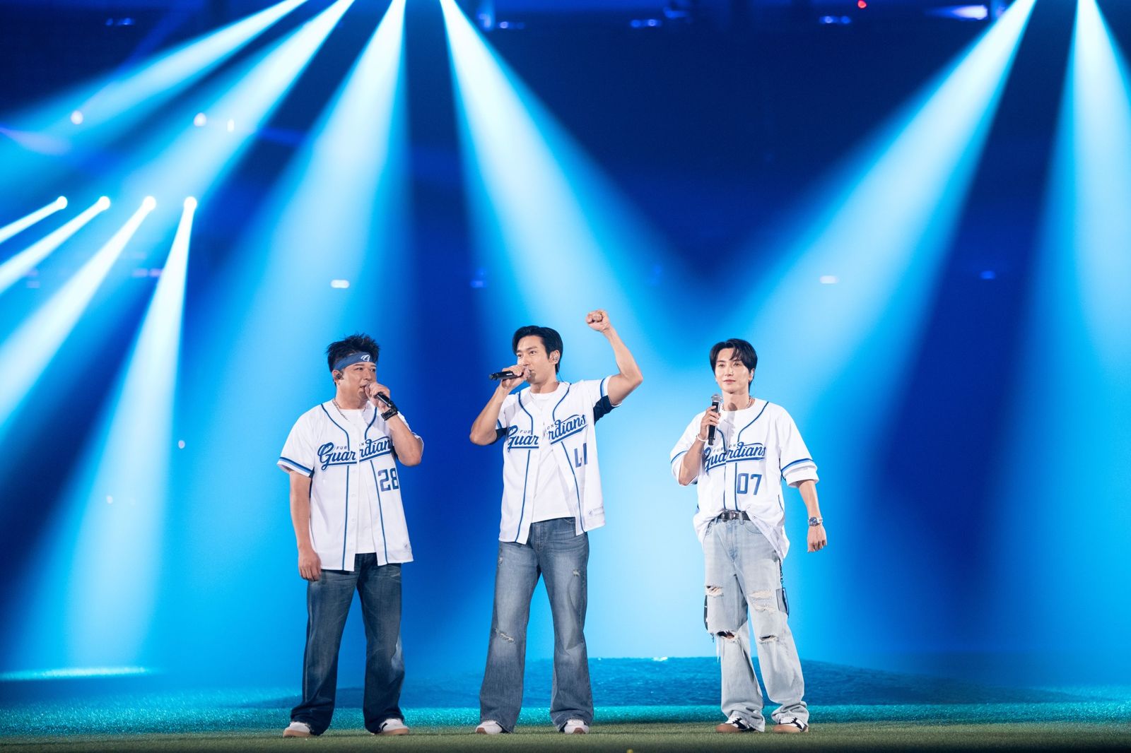 利特開球「投太好」沒能跳〈Sorry, Sorry〉　神童吐槽：你都快50歲了