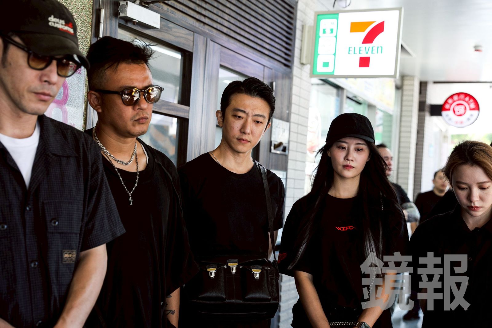 《角頭》演員群集結至顏正國表達哀悼之意。鄒保祥攝