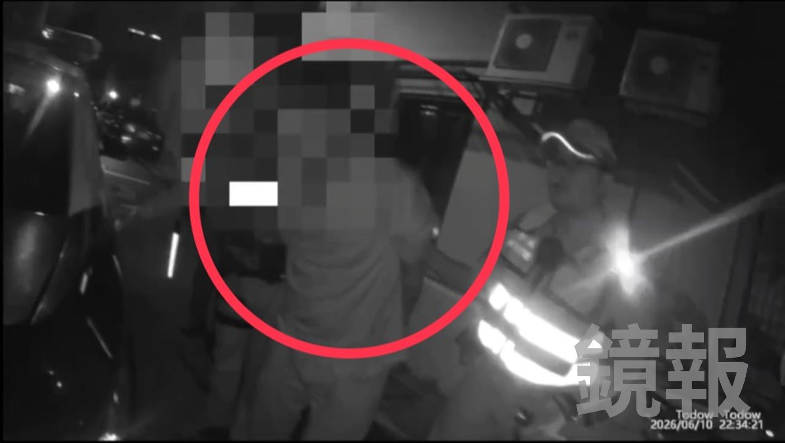 44歲男北投街頭拒檢!棄車狂奔「警強勢壓制」 搜出10包毒咖啡