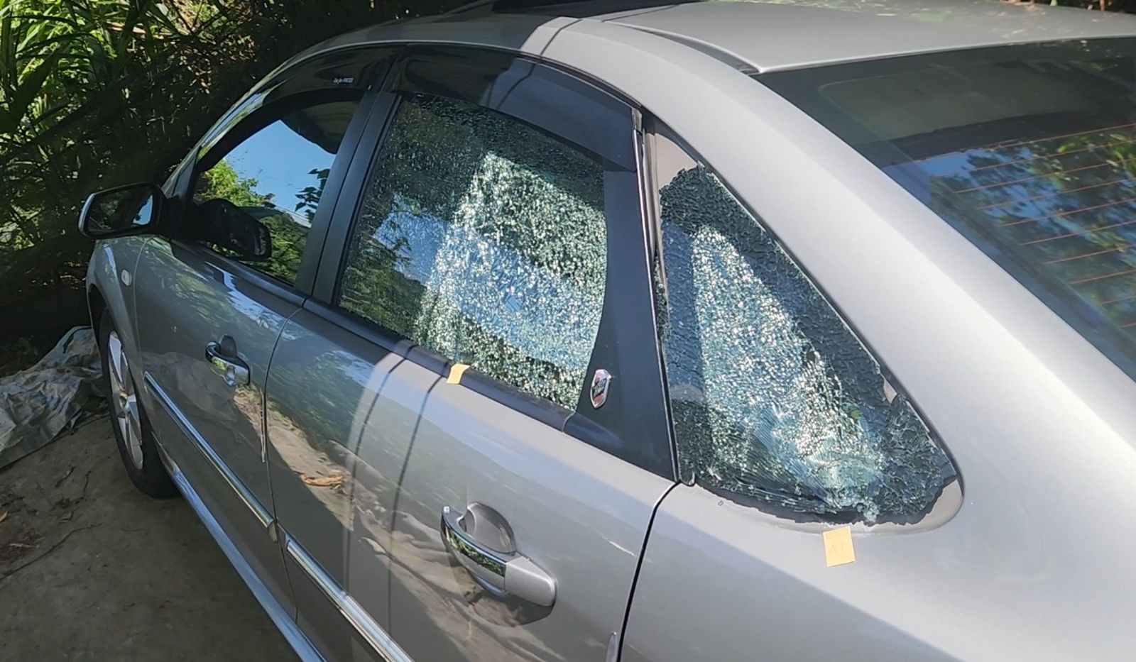 嫌犯中彈負傷躲進山區。翻攝畫面