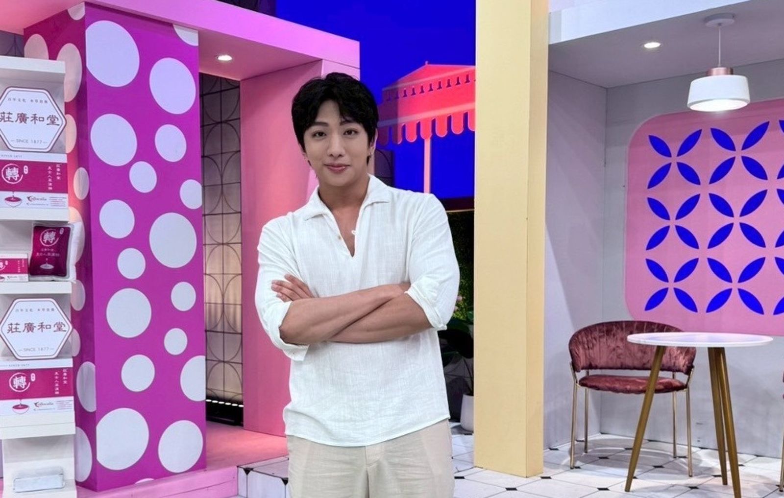 明杰超「P人」！自爆隨性行徑　好友求婚派對壓線抵達