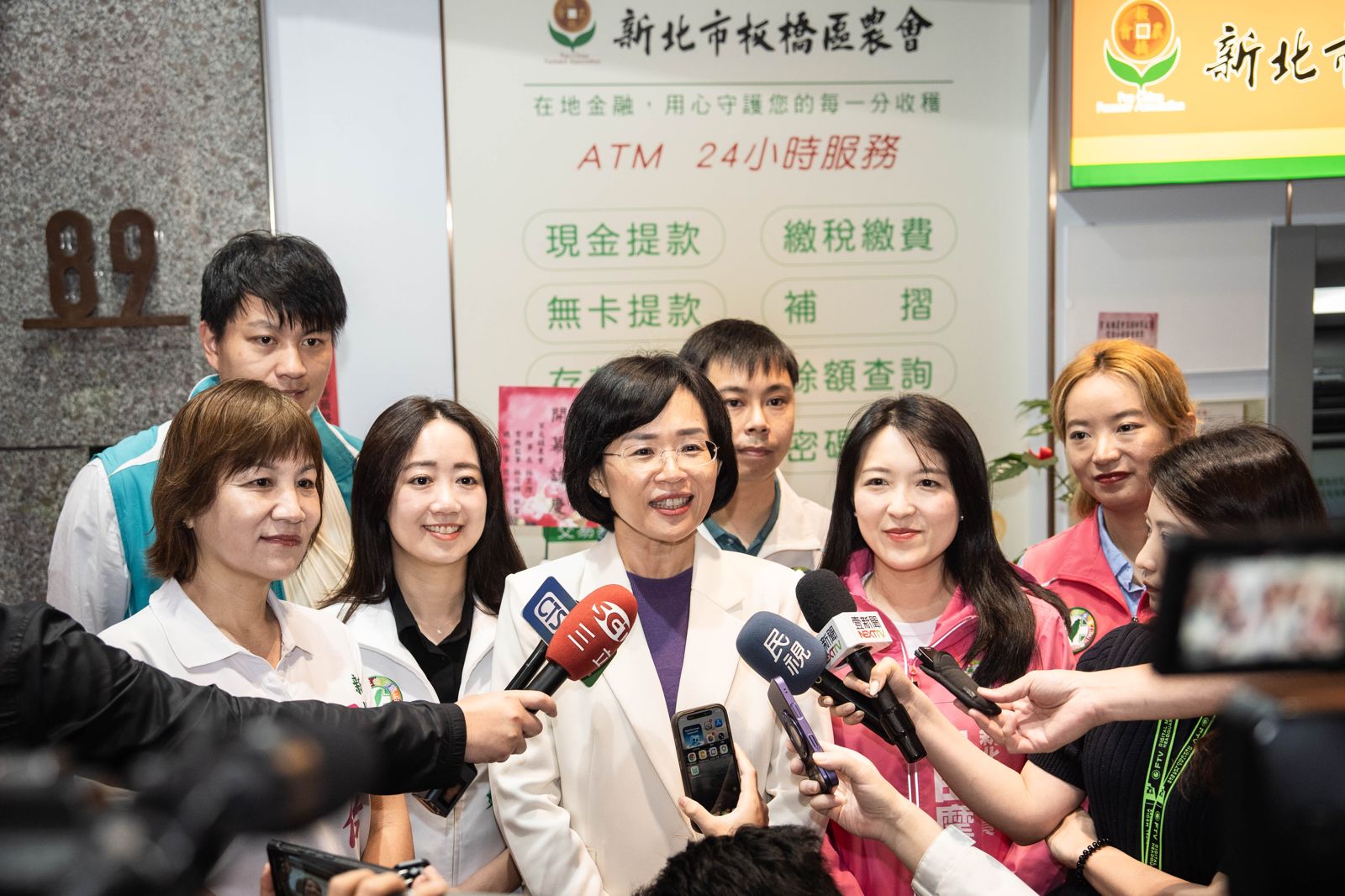 侯友宜宣布新北國中小營養午餐免費　蘇巧慧：感謝提前實現我的政見