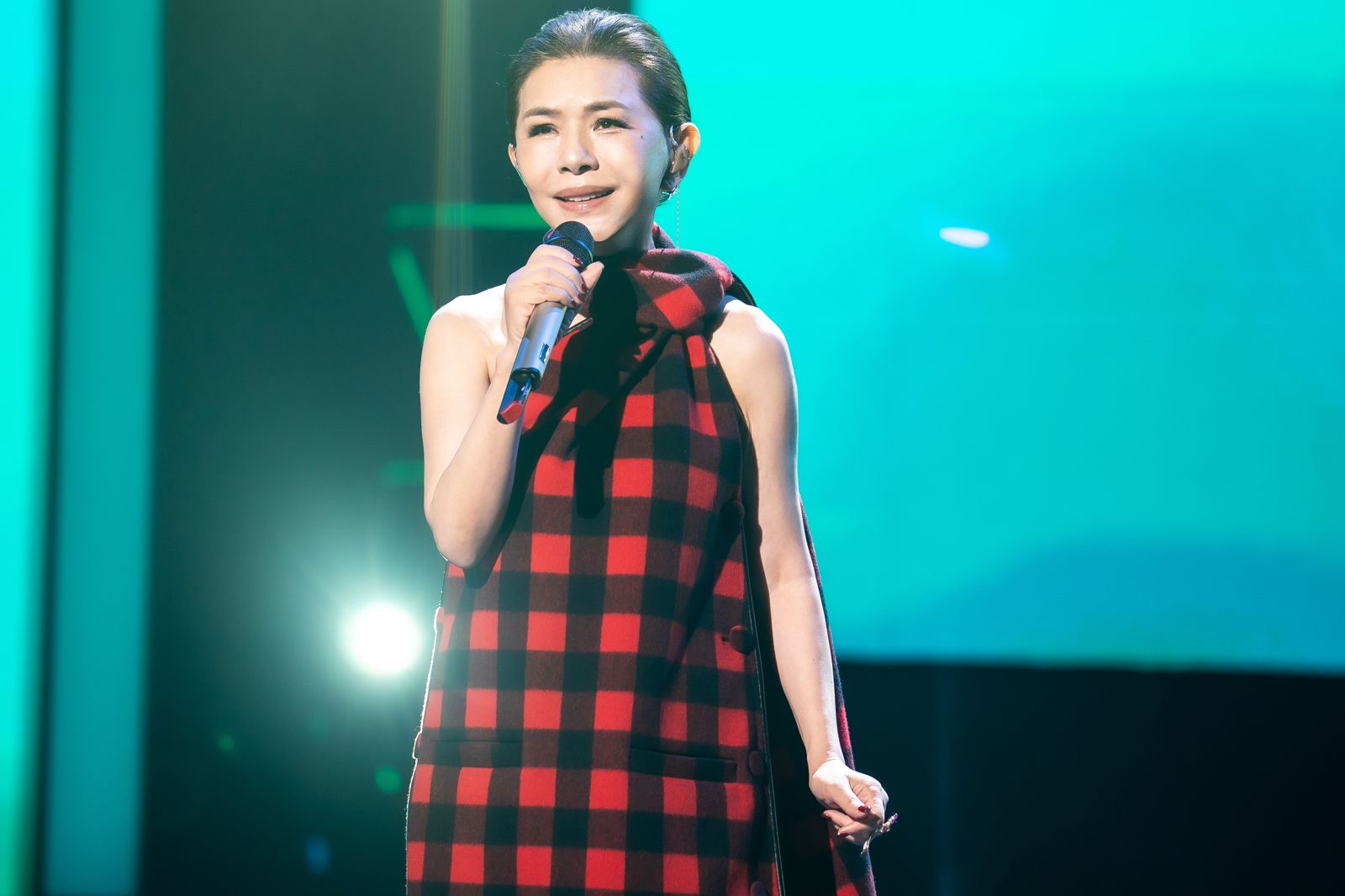 張清芳久違回歸小螢幕開唱！2名曲陪伴過聖誕夜　張艾嘉說書拉序幕