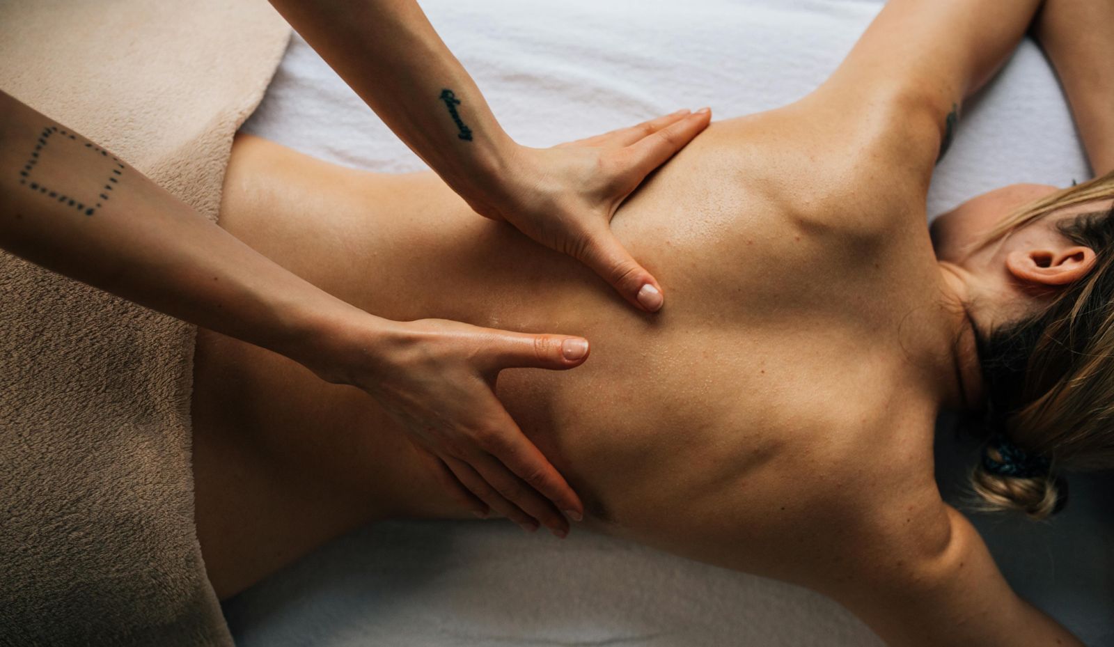 深夜按摩竟拍臀!女客怒告性騷 撤告後按摩師免挨審