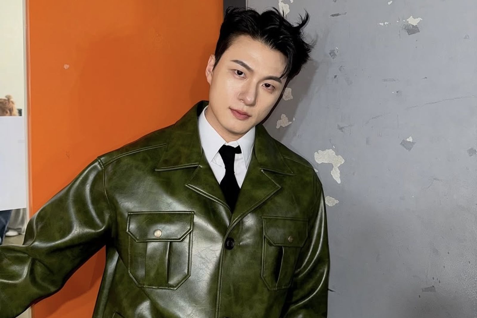 《全知讀者視角》軍人申承浩不用當兵! 經紀公司曝光免役原因