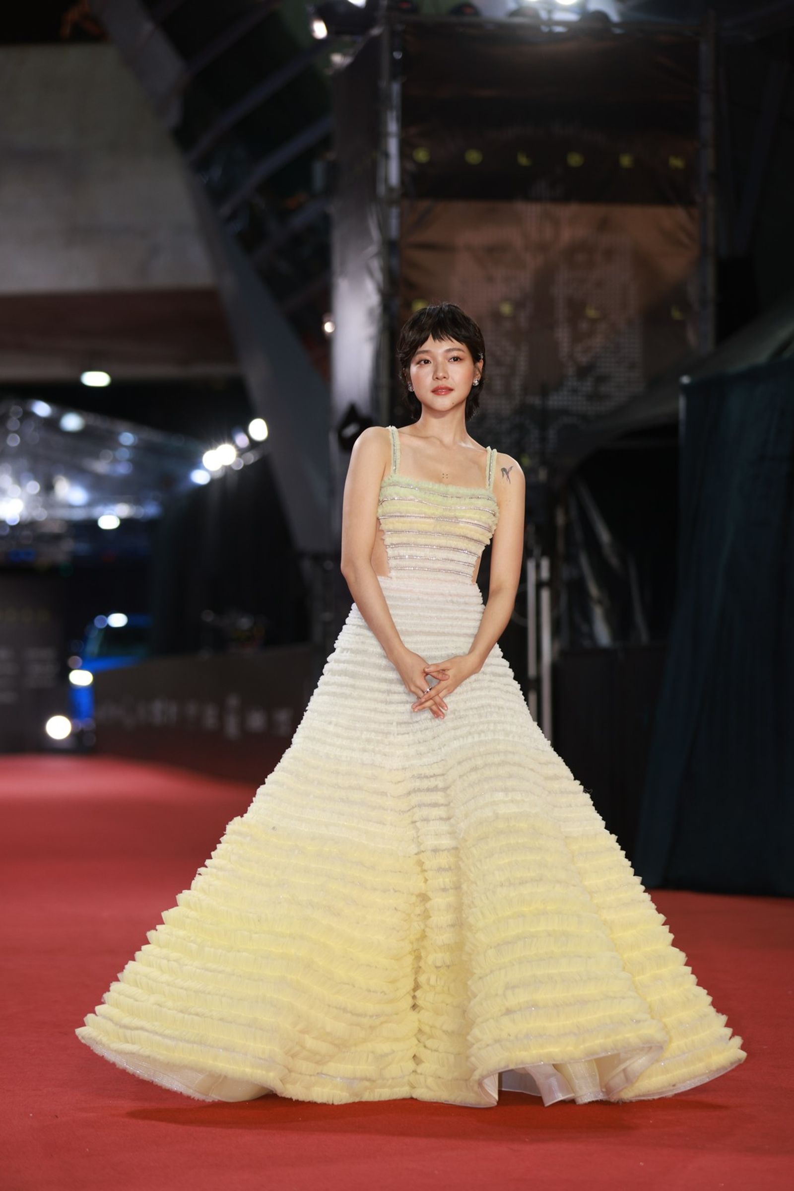林廷憶紅毯造型驚豔眾人。攝影組