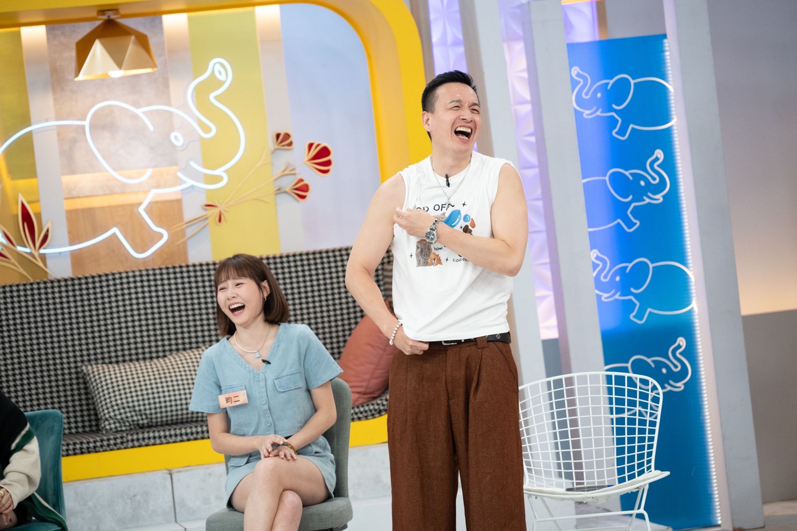 《不熙娣》連播3天「隱藏版特輯」！小鐘秀肌肉遭小S嗆「這句話」　崩潰衝出棚：我要退通告