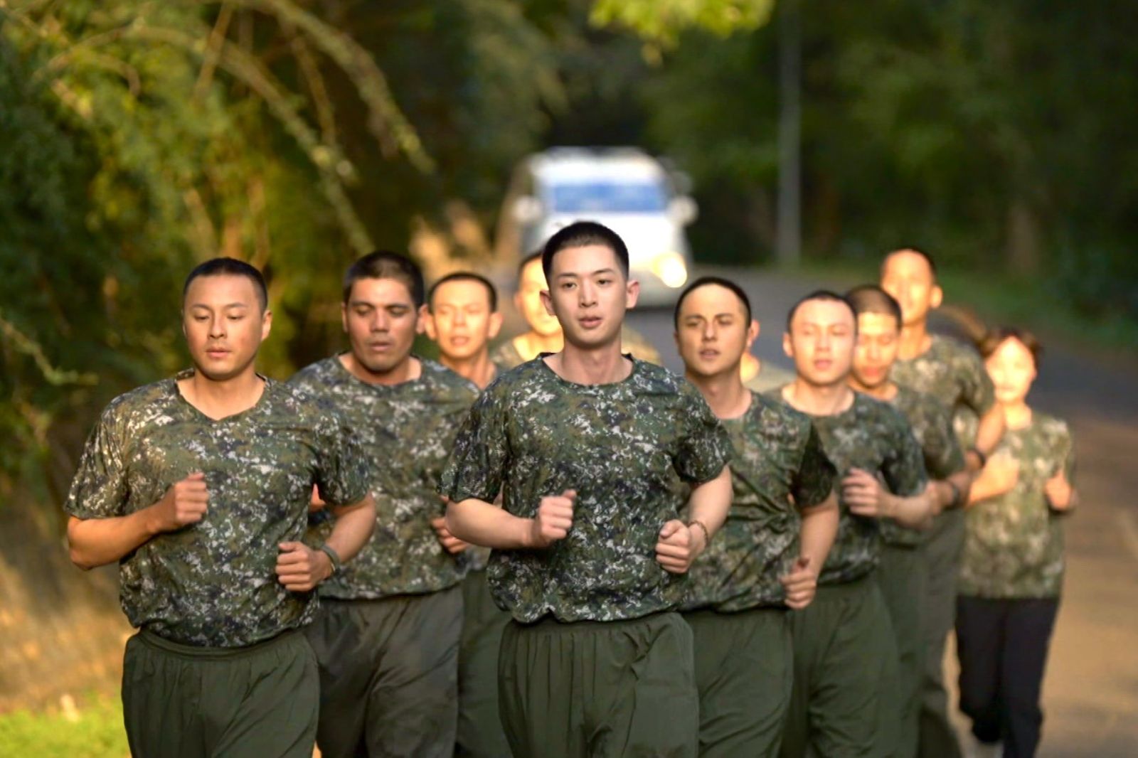 《九條好漢》曾子余「躲到睡著」　黃恩賜過肩摔「制伏黃鐙輝」帥翻全場