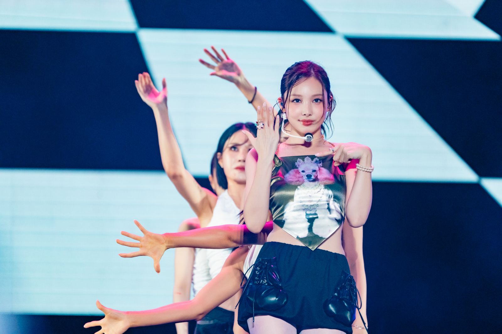 高雄啤酒節／TWICE娜璉被台粉感動「哭哭了」　偷劇透個人新作：你們11月就知道