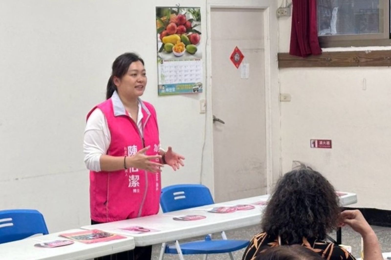 台北市士北區議員參選人陳怡潔今(15日)表示,AI紅利不能只是口號,她很早就提出北士科必須與地方共好,創造北士科與在地雙贏互惠,才是成功的政策。圖/陳怡潔辦公室提供
