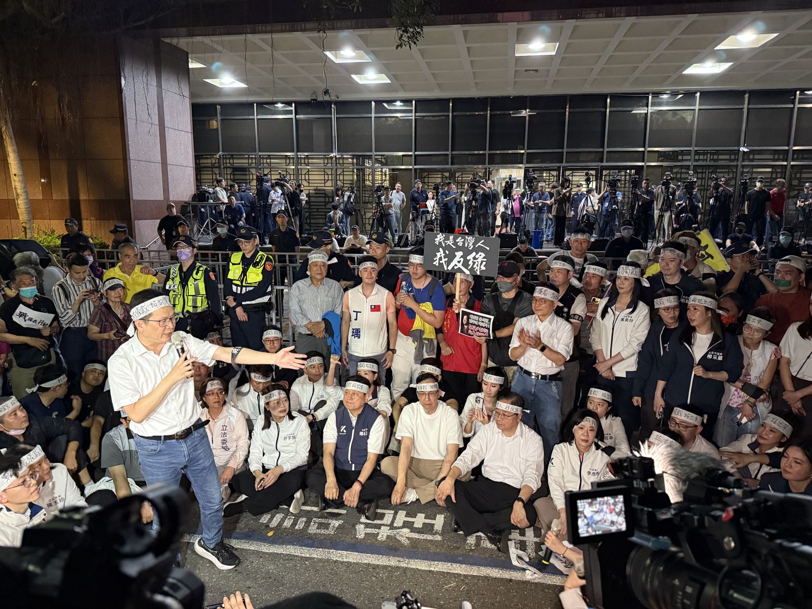 真正的第五縱隊 瞎找嫌疑犯縱放現行犯