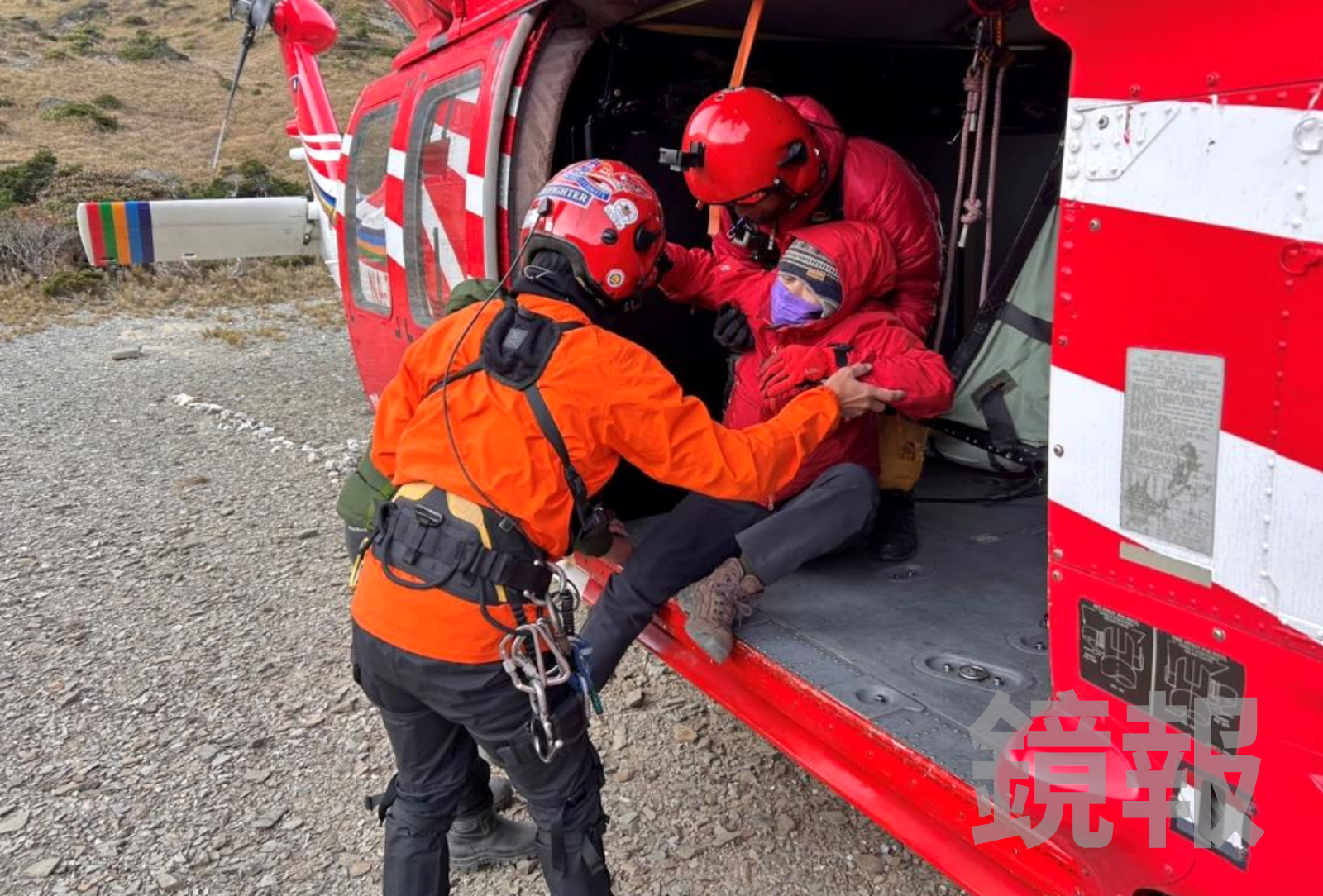 女山友攀南湖大山罹高山症 黑鷹直升機緊急出動成功救援