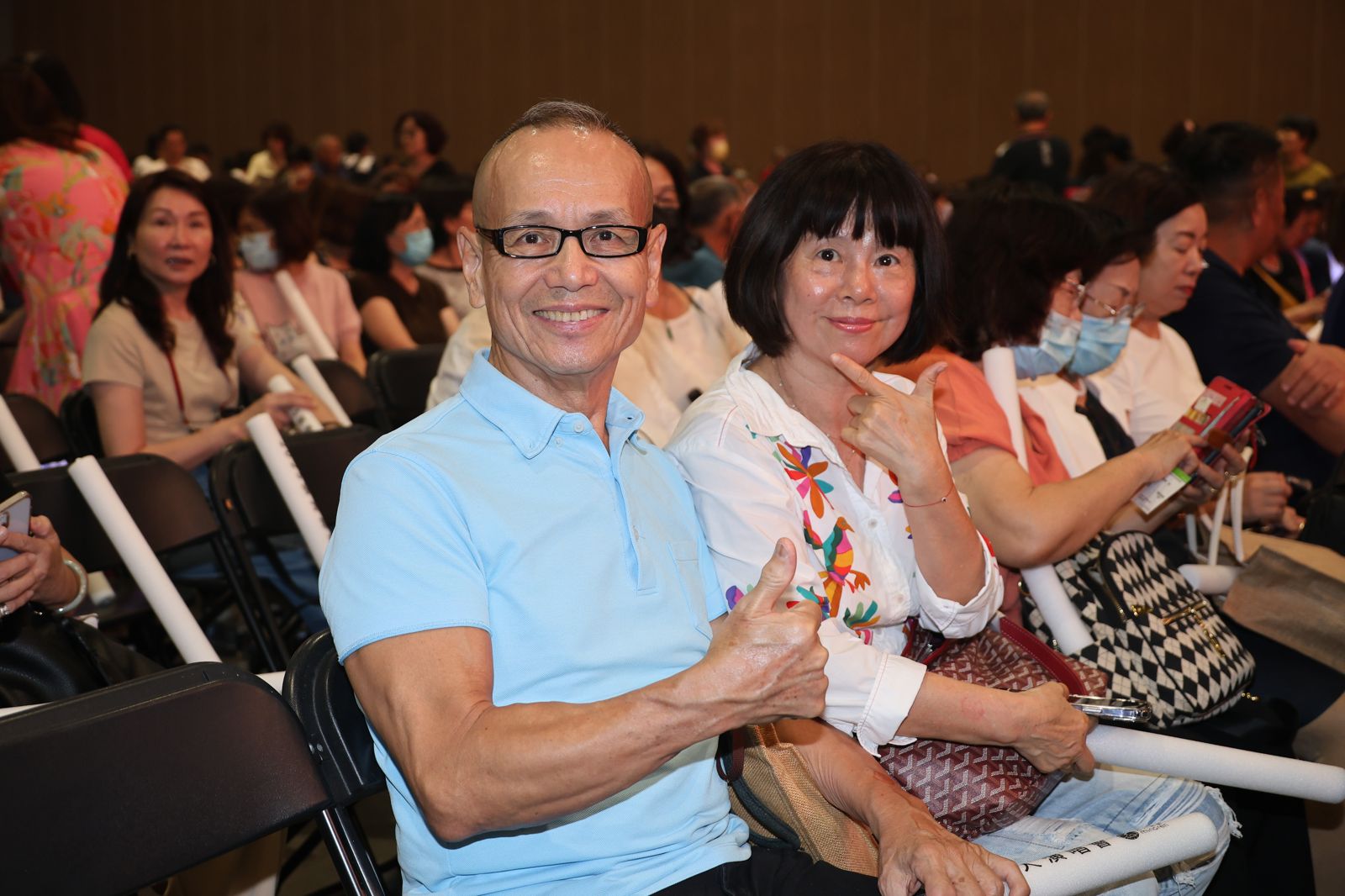 Selina爸媽到台南力挺張秀卿首次個人演唱會。名人演藝事業提供