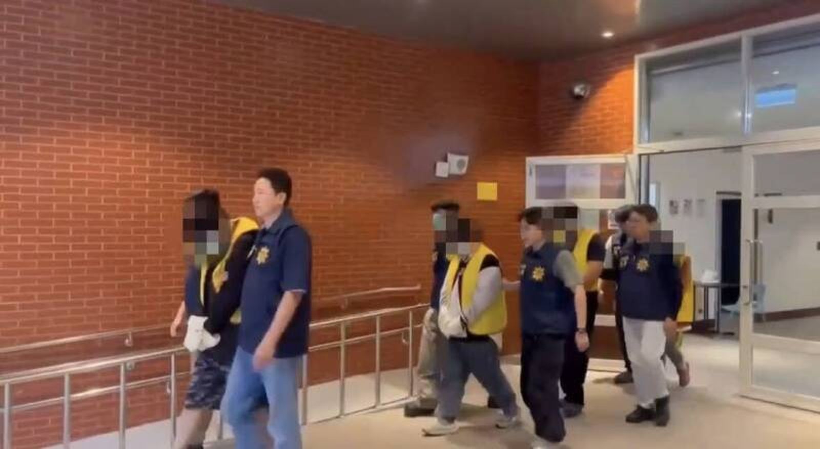 花蓮違法民宿藏毒窟!情侶開房爽抽「喪屍煙彈」 警破門老闆員工全栽了