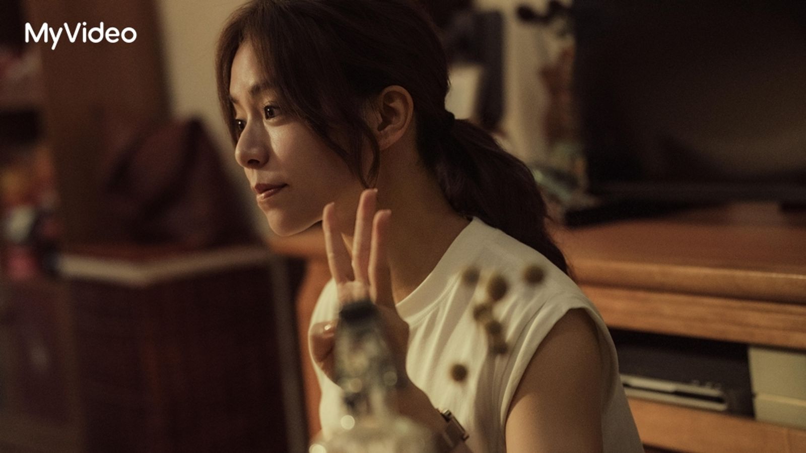 金馬男星「醉後激吻陌生女子」成渣男「女友」遭劈腿心碎喊：太難了