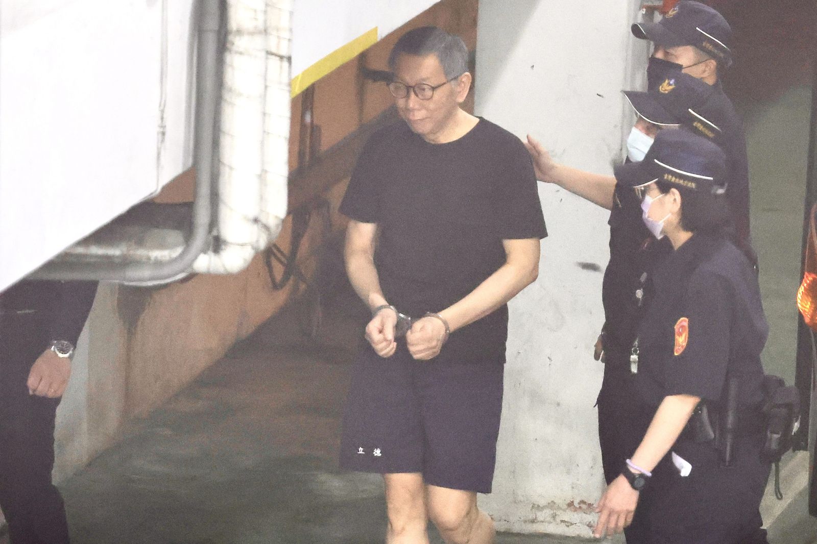 柯文哲羈押禁見即將屆滿1年,完整歷經寒冷與酷熱2種羈押歲月。資料照片/鏡週刊