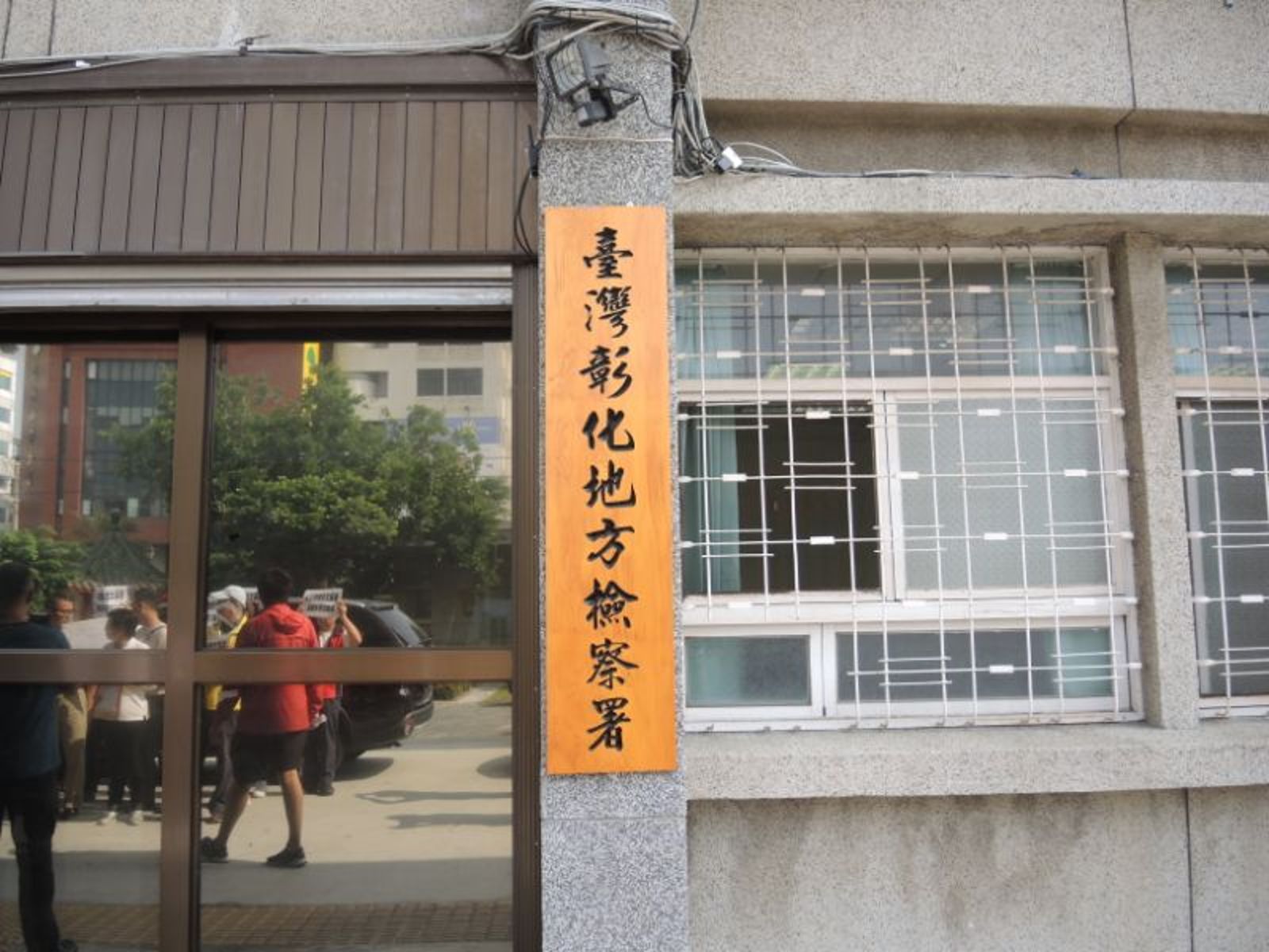 芬普尼蛋流向再追查　違規出貨台中　梧棲龍忠蛋行負責人20萬交保