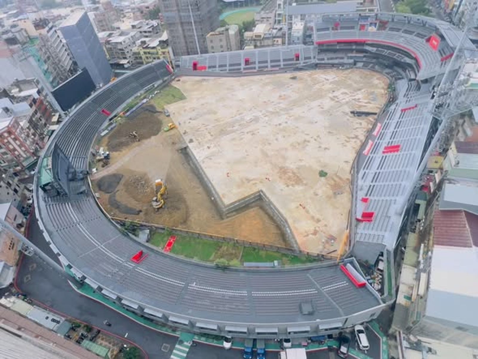 法院認證「挖土姬」？新竹棒球場爭議再掀波　桃園地院判決揭新竹市府惡搞真相