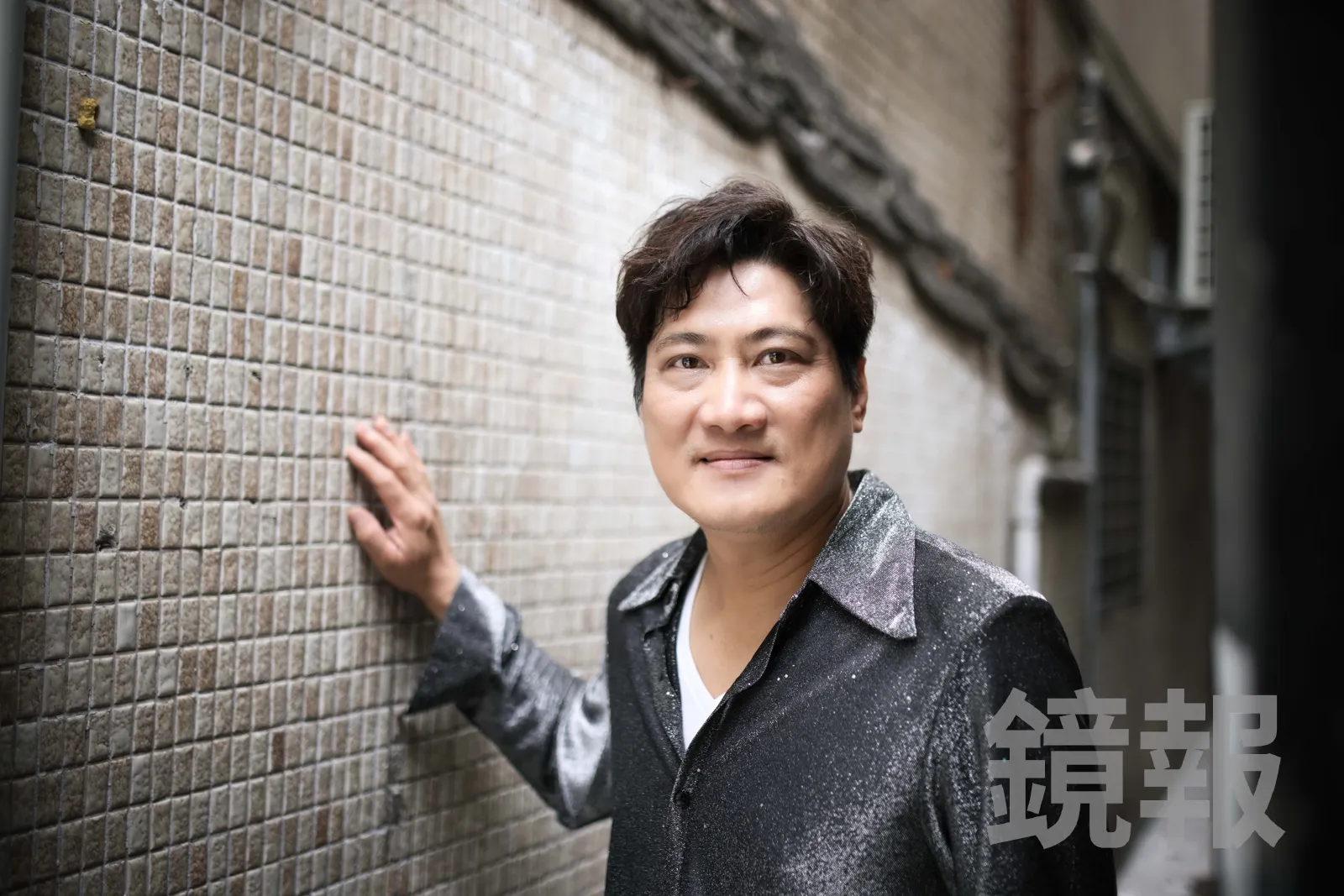獨家/月扛40萬家計!楊哲為癌母、2兒拚命賺 2300萬副業進展曝光