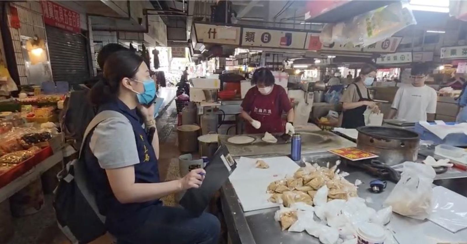 134人中毒就醫！潤餅老店拒停業還嗆聲　隱匿高風險食材　雄檢查計畫性滅證