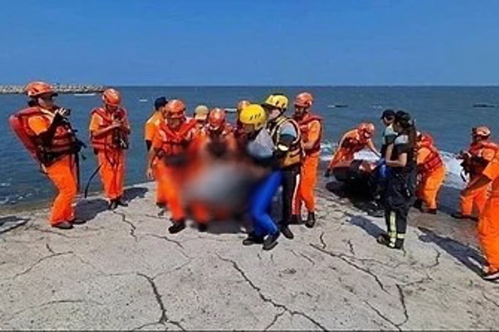 中秋團圓夢碎!彰化八旬翁凌晨捕魚失聯 海陸空搜2小時…離岸200米尋獲遺體