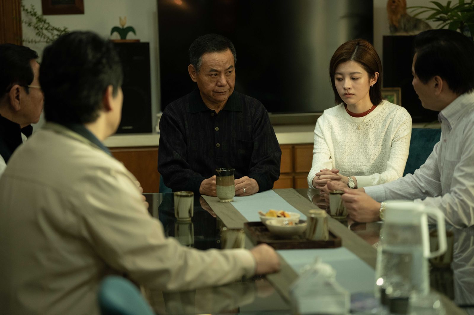 蔡振南(左)劇中對詹子萱(右)相當疼愛。CATCHPLAY、公視、大慕可可提供