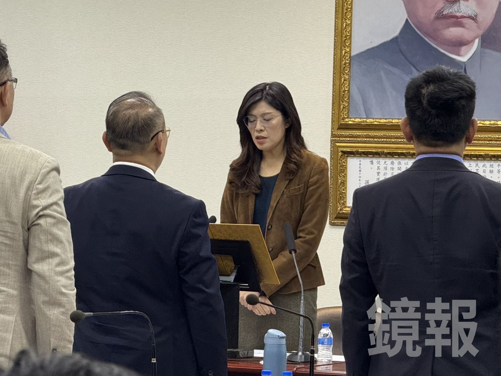 痛批賴清德在玩火!鄭麗文:國防支出舉債將破5千億「遠超上限」