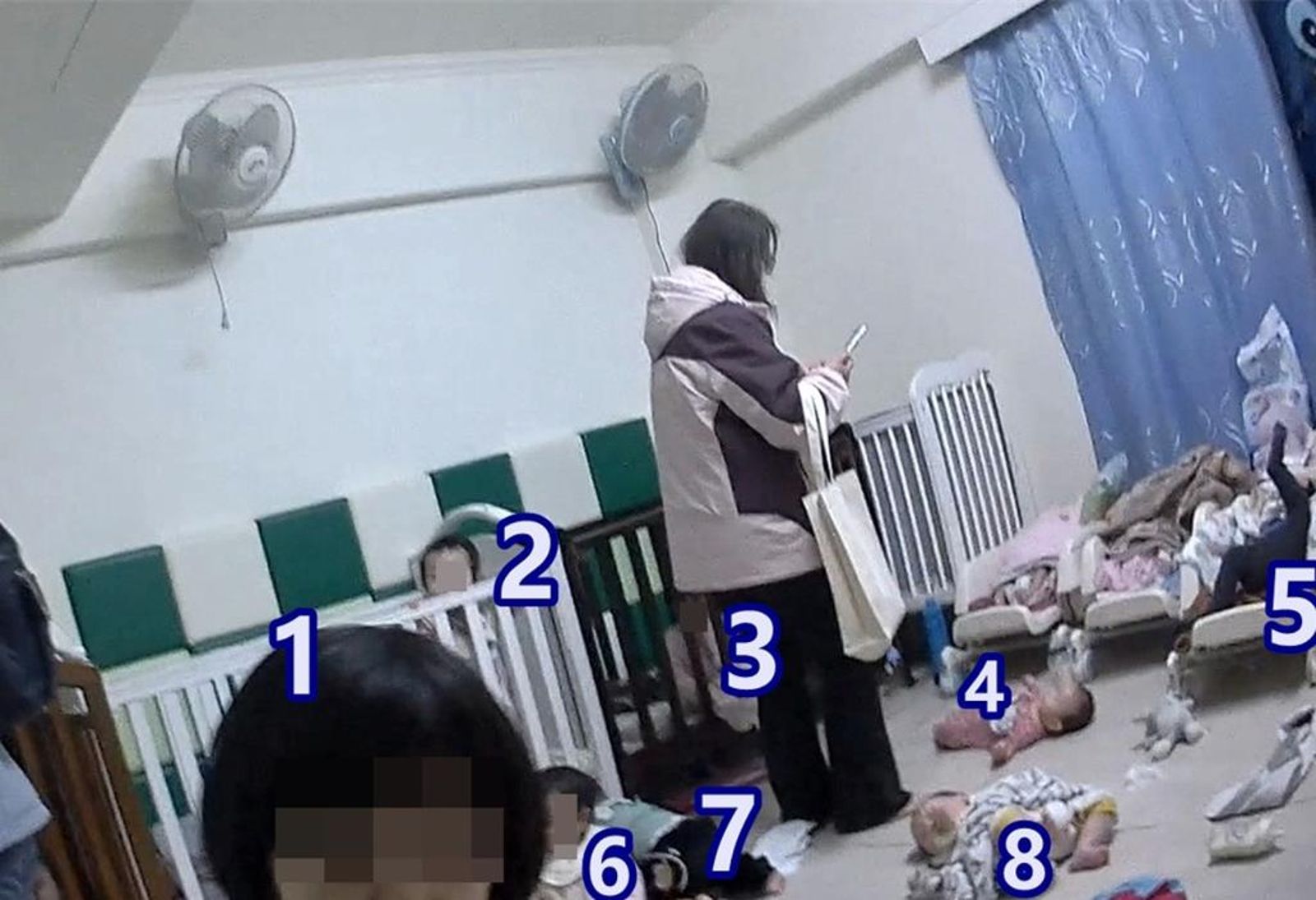 桃園非法托嬰中心猶如擠豬仔 不到10坪塞20嬰幼兒…還有人遭「放生」近1個月
