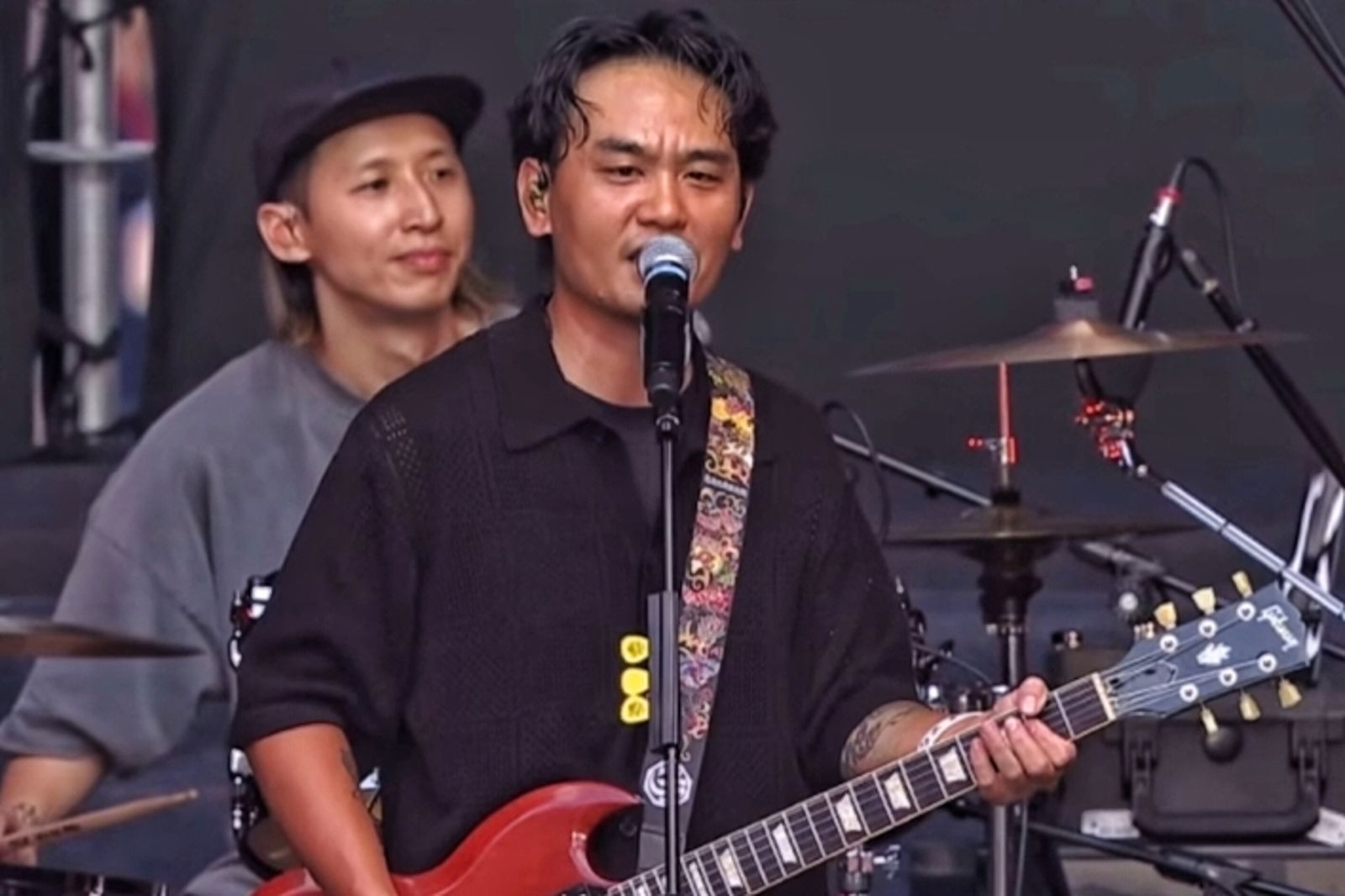 沈伯洋為競選經費發愁!滅火器不打折「改做1暖心舉動」 一開唱逼哭洋流船長