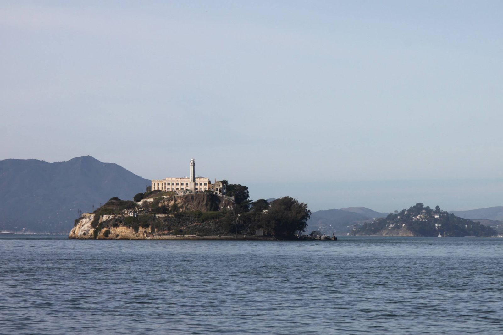 川普下令重啟惡魔島監獄　擬擴建關押最殘暴罪犯