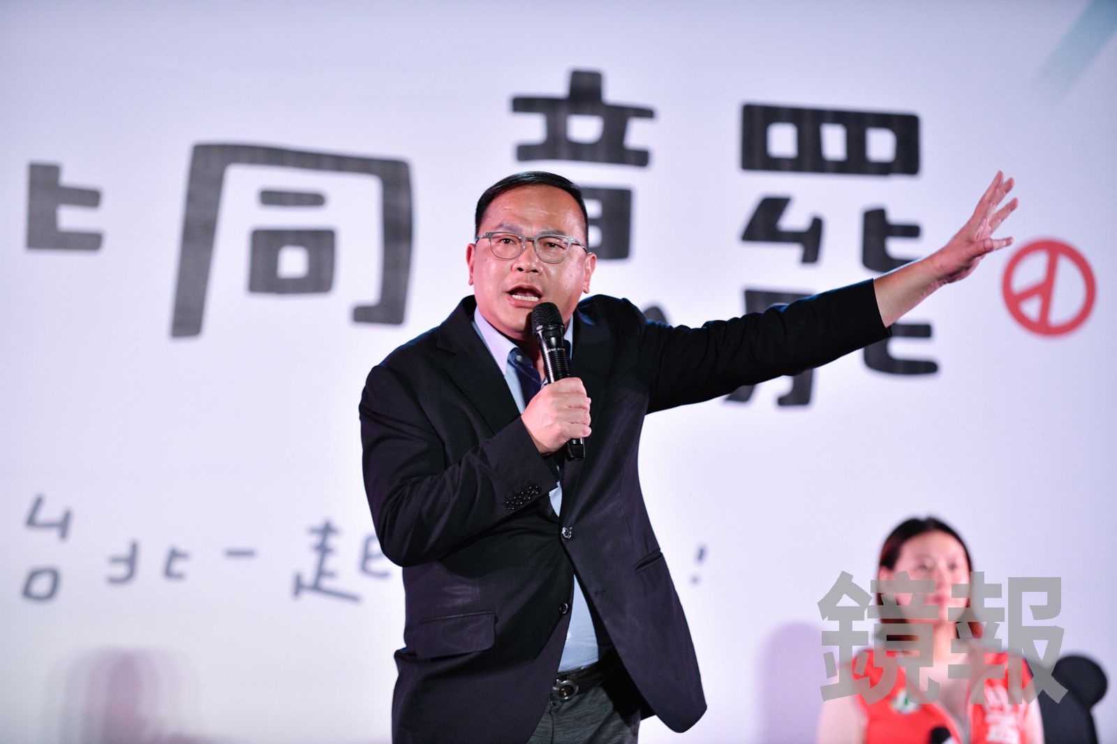 王義川嘲諷盧秀燕化妝品　民眾黨婦委會：對女性最赤裸地踐踏