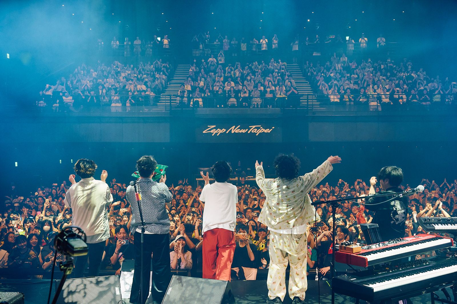 比日本還猛！搖滾樂團台北首唱狂喊我愛你　大合唱太震撼：感動到快哭