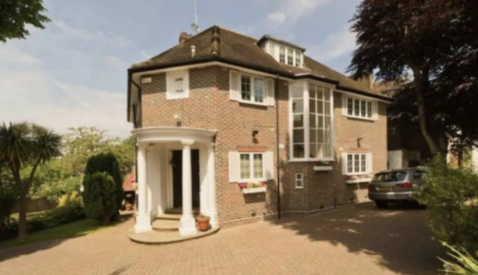 錢志敏和文簡同住的豪宅曝光。圖／翻攝自X