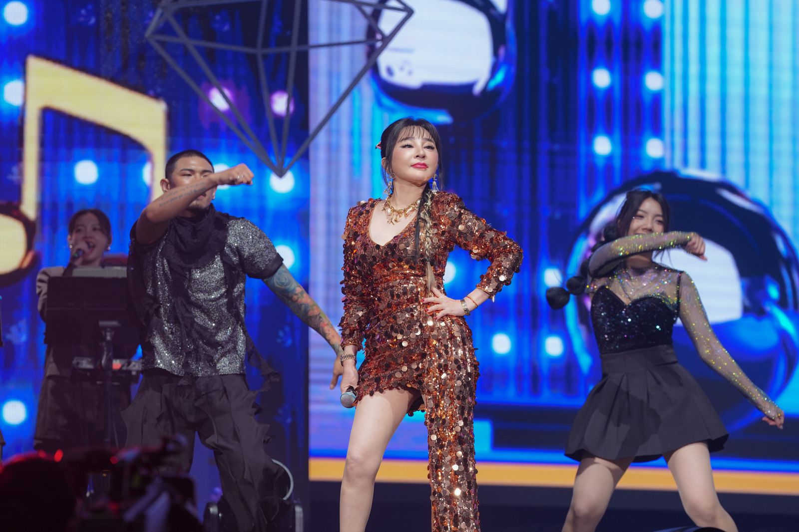 王彩樺自曝鼻子是「全新動工」，價值35萬，讓台下觀眾笑翻。高流提供