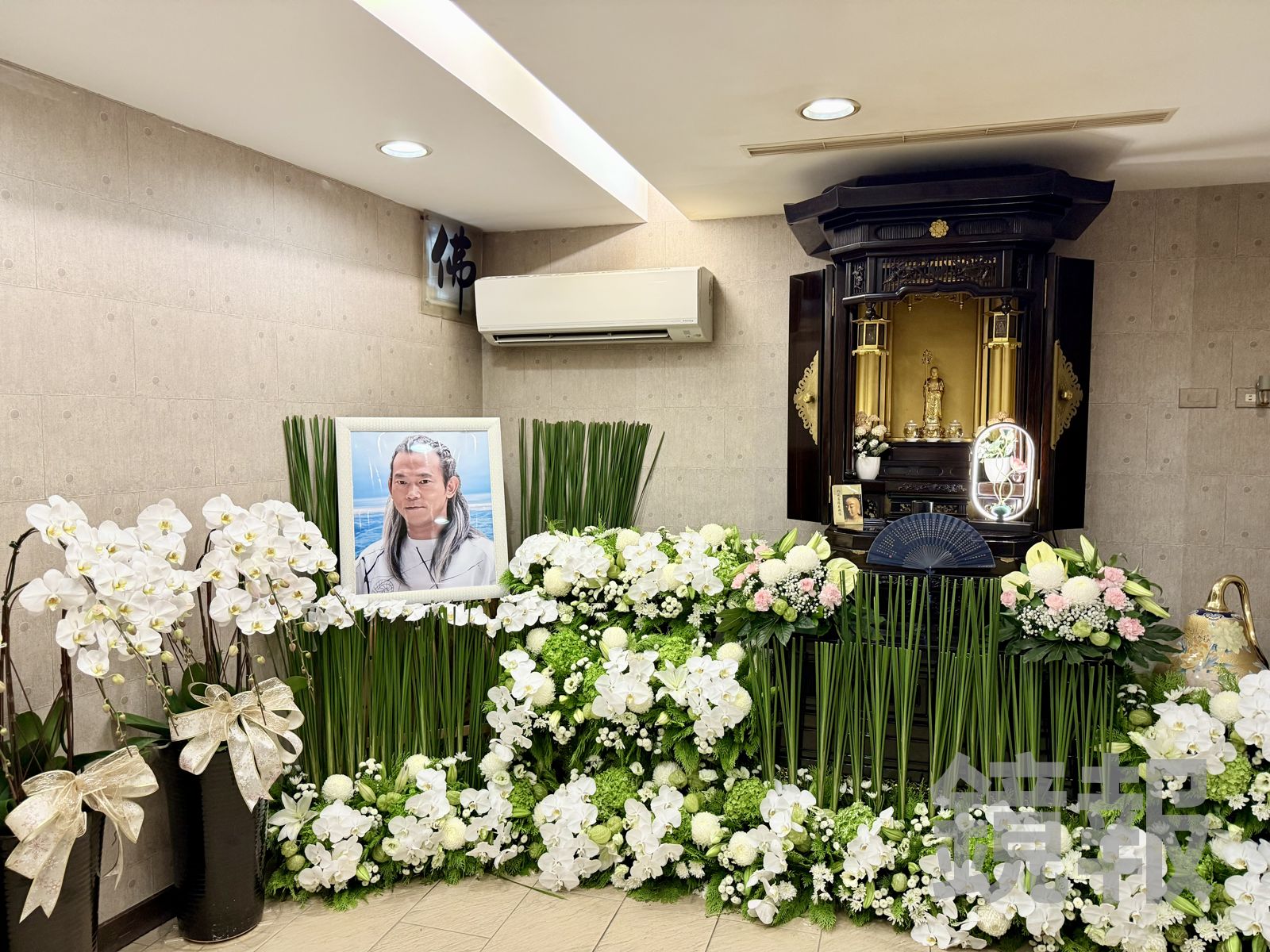 顏正國病逝／直擊！靈堂素雅擺設曝光　粉絲陸續到場追悼51歲冥誕
