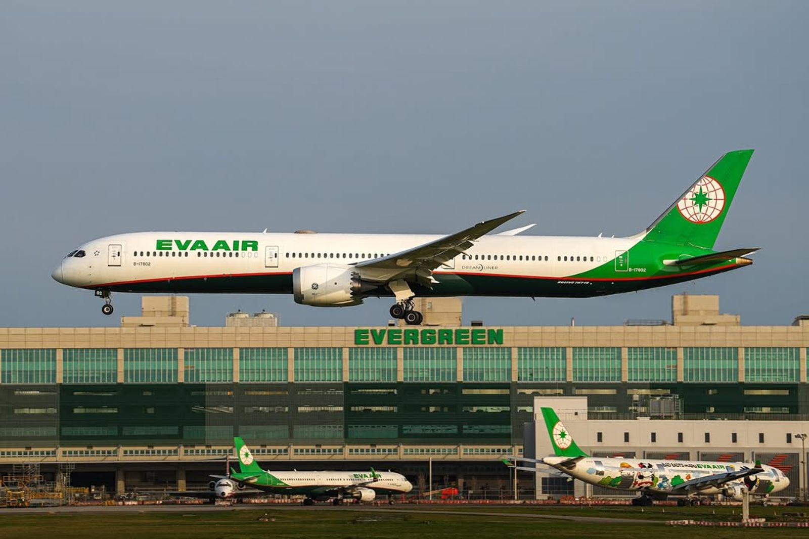 拿10萬想套軍機被打臉　長榮前駐中代表淪共諜下場慘了